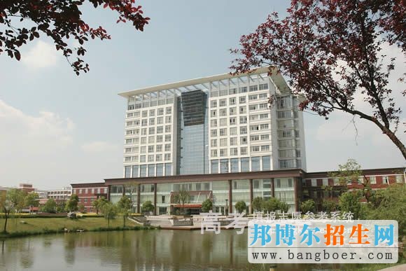 常州輕工職業(yè)技術(shù)學院校園一角2633