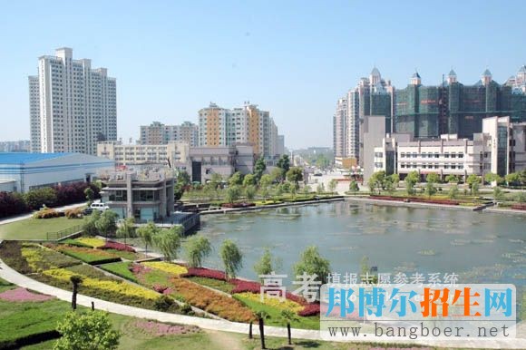 安徽醫(yī)學(xué)高等?？茖W(xué)校校園一角4597