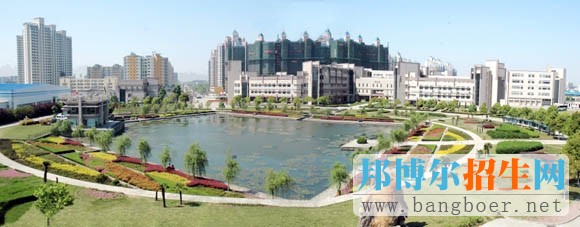 安徽醫(yī)學(xué)高等?？茖W(xué)校校園一角4612