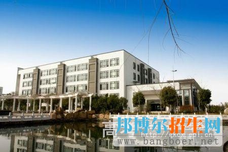 安徽中醫(yī)藥高等專科學(xué)校辦公樓4648