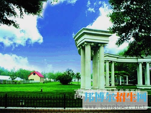 河南財經(jīng)政法大學(xué)校園一角9668