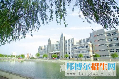 焦作師范高等專科學校校園一角9897