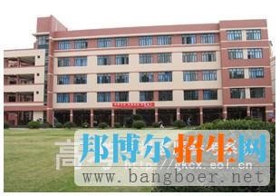 上海中僑職業(yè)技術學院校園一角1058