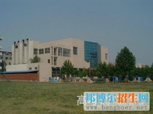 河南財(cái)政稅務(wù)高等?？茖W(xué)校校園一角9966
