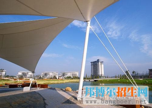 南京財經大學校園一角2006