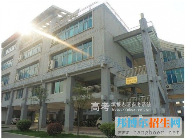 黔南民族師范學(xué)院校園一角2978