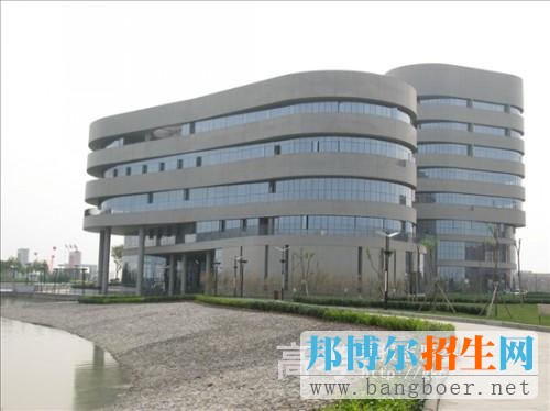 天津大學(xué)仁愛學(xué)院校園一角983
