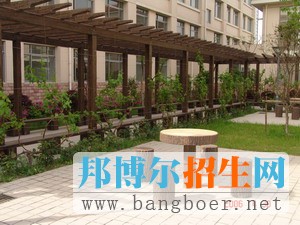 上海師范大學天華學院校園一角855