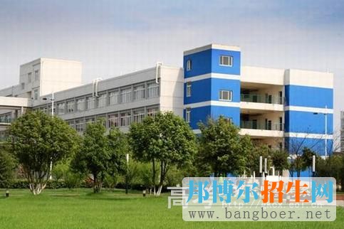 武漢軟件工程職業(yè)學院校園一角11583
