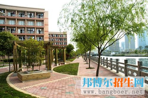 浙江醫(yī)藥高等?？茖W(xué)校校園一角3866