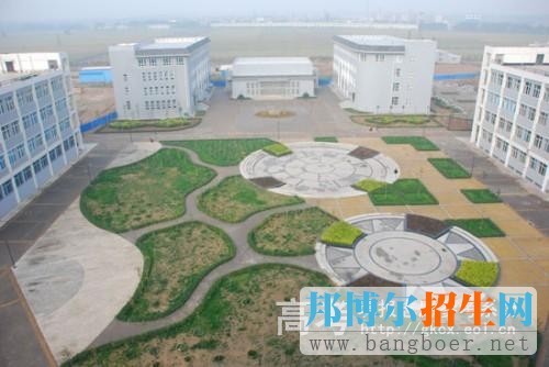 太原旅游職業(yè)學院校園一角2857