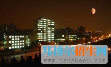 北京工業(yè)大學 26