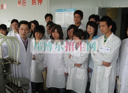 上海醫(yī)藥高等?？茖W(xué)校