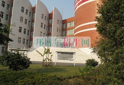 保山中醫(yī)藥高等?？茖W(xué)校