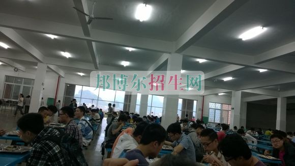桂林旅游高等?？茖W校宿舍條件