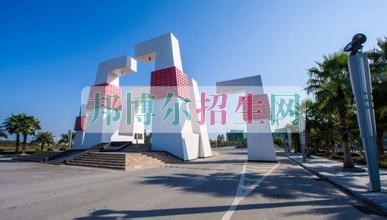 桂林旅游高等?？茖W校招生辦聯(lián)系電話