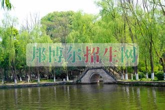 南充旅游職業(yè)中專(zhuān)學(xué)校網(wǎng)站網(wǎng)址