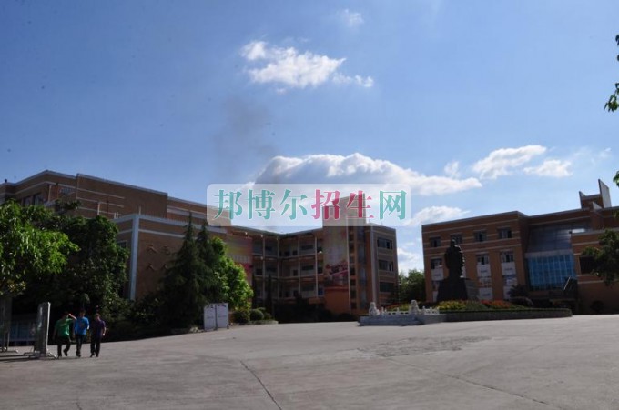 初中畢業(yè)可以上移動通信技術嗎