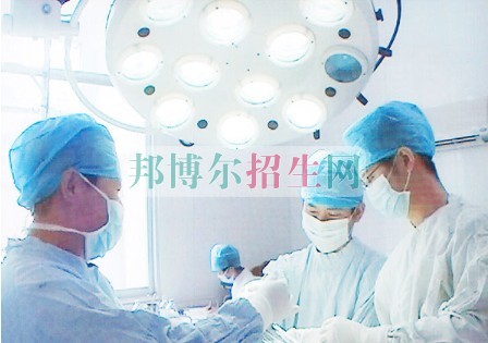 高中生讀臨床醫(yī)學好嗎