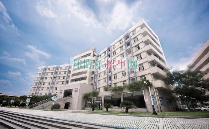 高中生可以讀應用電子技術(shù)嗎
