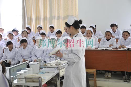 助產(chǎn)護理較好的大專學(xué)校