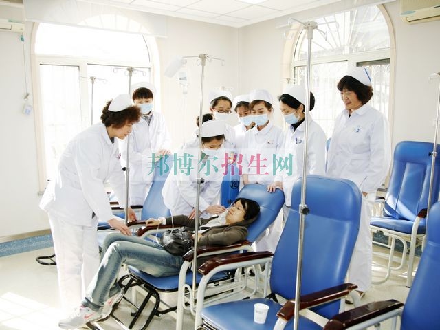 關(guān)于涉外護(hù)理的大專(zhuān)學(xué)校