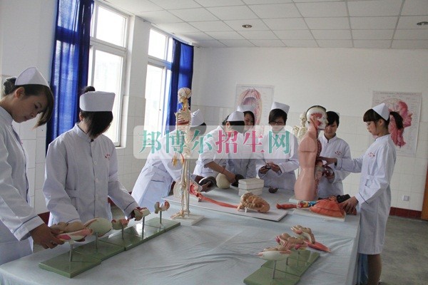 成都好一點(diǎn)的護(hù)理大專(zhuān)學(xué)校