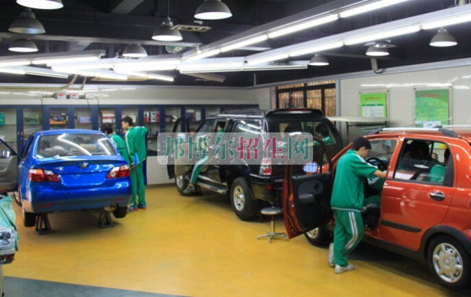 成都有什么汽車電子技術(shù)學(xué)校
