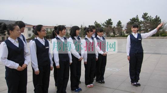 成都旅游管理學(xué)校報名條件