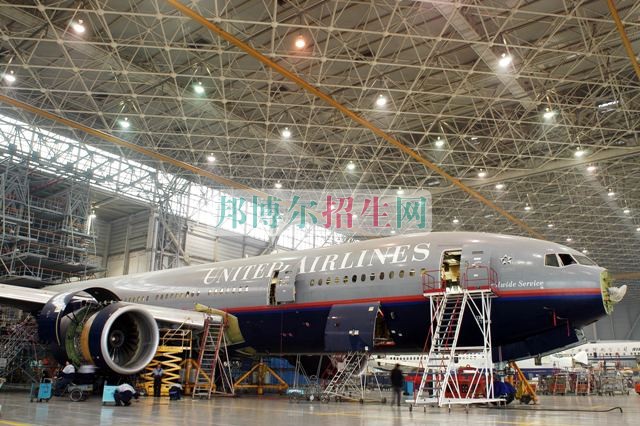 成都讀飛機(jī)維修的大專(zhuān)
