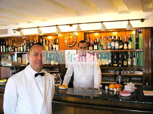 成都酒店管理什么時間招生