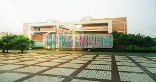 成都可以讀動(dòng)漫設(shè)計(jì)與制作的大專(zhuān)學(xué)校