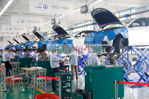 成都比較好的汽車運用與維修大專院校