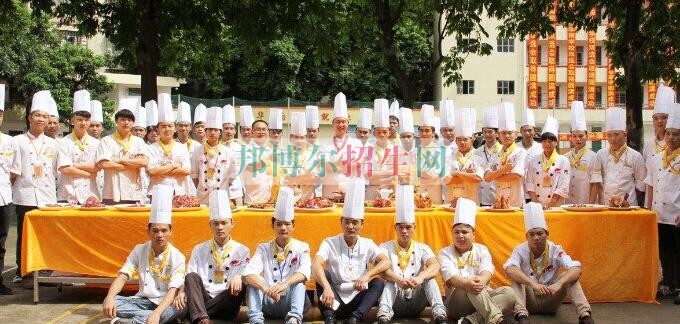 成都好一點(diǎn)的烹飪工藝與營(yíng)養(yǎng)學(xué)校