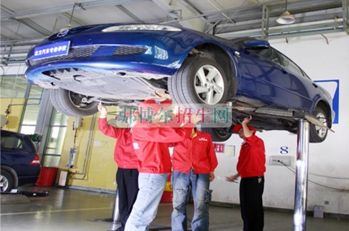 成都女生讀汽車運用與維修養(yǎng)好嗎