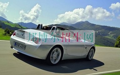 成都有汽車運(yùn)用與維修養(yǎng)的大專大學(xué)