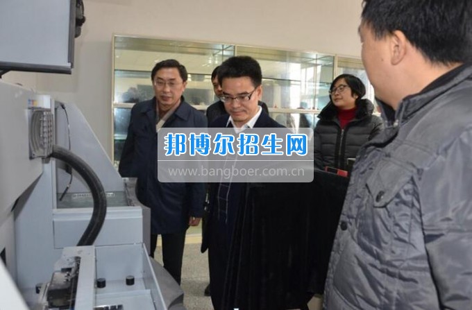 市委常委、宣傳部部長劉全勝到四川省檔案學(xué)校調(diào)研指導(dǎo)工作