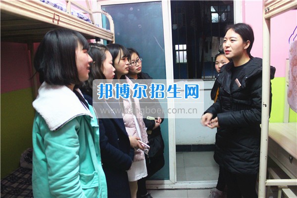 成都希望幼師學(xué)校是責(zé)任？更是一種愛！
