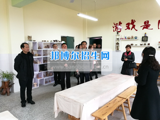 川南幼兒師范高等?？茖W(xué)校考察交流并巡查實(shí)習(xí)生情況