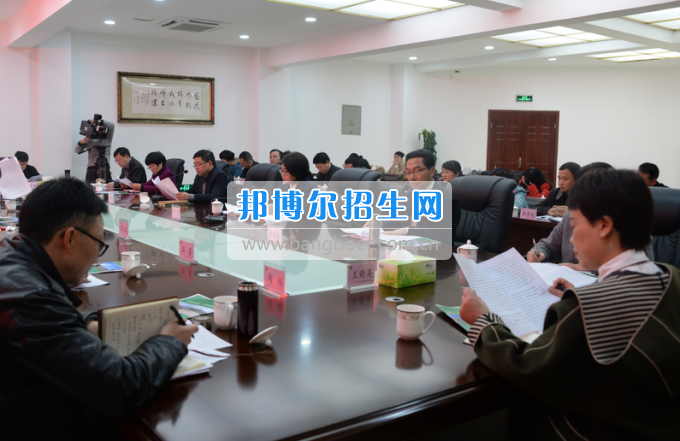 市委常委、宣傳部長潘梅到川南幼兒師范高等?？茖W校調研思想政治工作