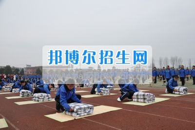 四川省什邡市職業(yè)中專(zhuān)學(xué)校舉行2017年春季德育周成果展示活動(dòng)
