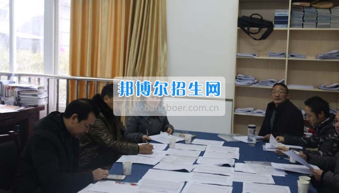 四川省古藺縣職業(yè)高級中學(xué)校集智匯力，全力推進(jìn)依法治校