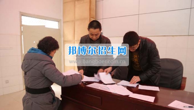 四川省古藺縣職業(yè)高級中學(xué)校集智匯力，全力推進(jìn)依法治校