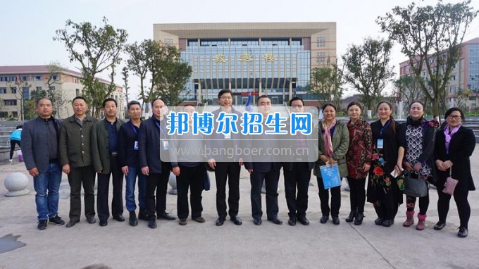 阿壩州人大和阿壩州“9+3”駐蓉協(xié)調(diào)辦蒞臨瀘州市職業(yè)技術(shù)學校調(diào)研指導(dǎo)瀘州“9+3”工作