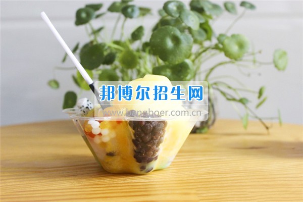 成都希望航空職業(yè)學(xué)校美味冷飲大曝光！據(jù)說(shuō)，正數(shù)第三的是同學(xué)們最喜愛(ài)的冷飲！