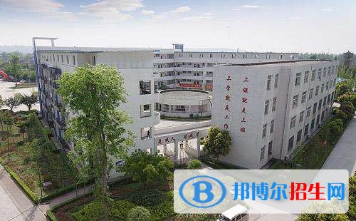 達州中醫(yī)學(xué)校2018年報名條件、招生對象