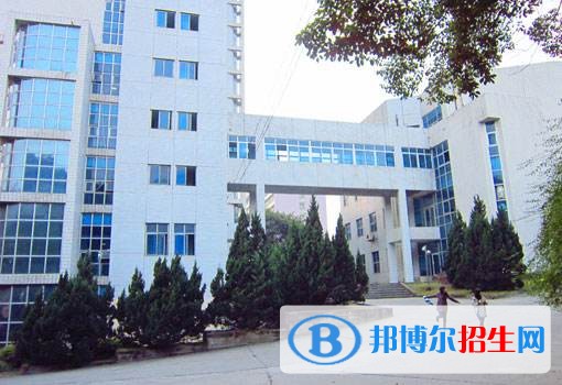 南充石油化工學校招生辦聯(lián)系電話