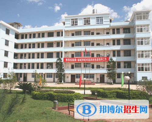 云南省玉溪衛(wèi)生學(xué)校2018年報(bào)名條件、招生對(duì)象