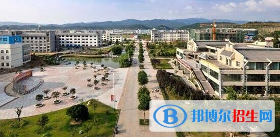 廣元師范學(xué)校2018年報名條件、招生對象