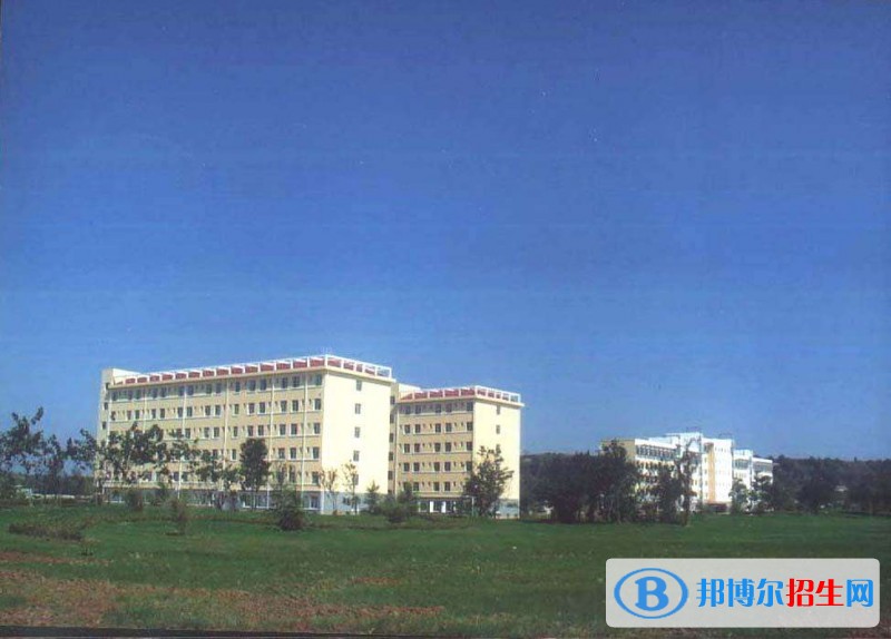 綿陽(yáng)工貿(mào)學(xué)校招生辦聯(lián)系電話